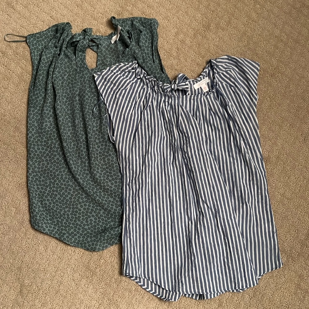 Two LC Lauren Conrad cap sleeve tops - XS